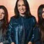 @CintiaAlvesOficial e @MINISTERIOF4CES - ME CARREGA NOS BRAÇOS